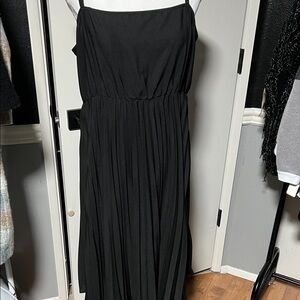 Loralette Elegant Black Maxi Dress